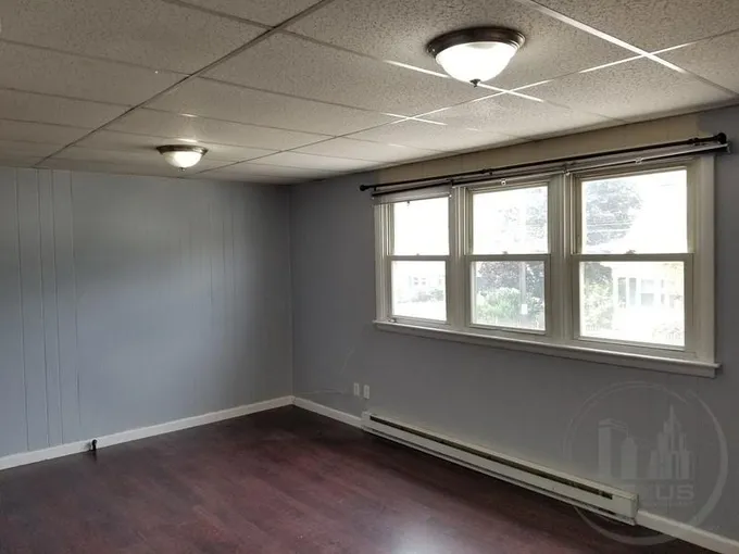 Lincoln, RI - Apartment - $995.00 Available May 2023  None 921 for Sale