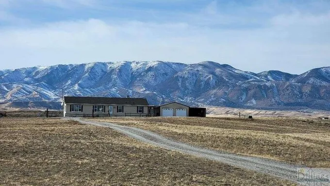 1478 Meeteetse Trail ROAD, Belfry, MT 59008  621199120 for Sale