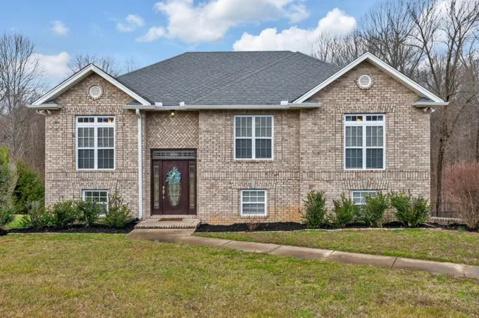 1350 GRASSLAND DR, Ashland City, TN 37015 Single Family Residence For Sale  MLS# 2610123