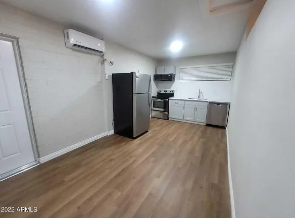 5820 N 35th Ave #D - Phoenix, AZ 85019 - Home For Rent