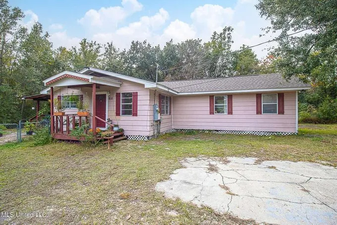 611 N Wright Avenue, Long Beach, MS 39560  613376368 for Sale