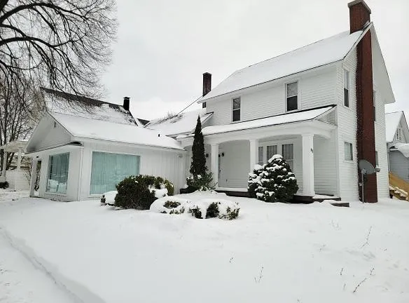 83 Greenbush St #1 - Manistee, MI 49660 - Home For Rent