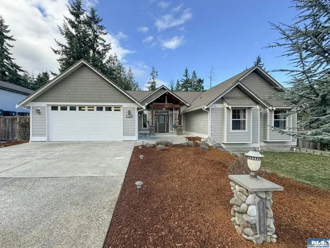 1428 N AURORA CT, Port Angeles, WA 98363 Single Family Residence For Sale  MLS# 380154