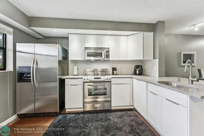 7675 NW 79TH AVE APT 114, Tamarac, FL 33321 Condo/Townhouse For Sale  MLS# F10413996