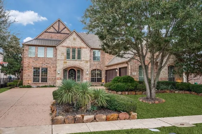 960 Crystal Falls Dr, Prosper, TX 75078 - MLS 20505533 for Sale