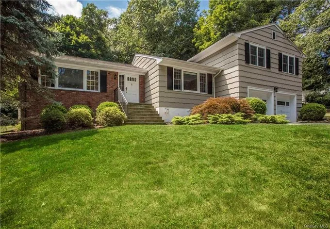 34 Shady Lane, Chappaqua, NY 10514 for Sale