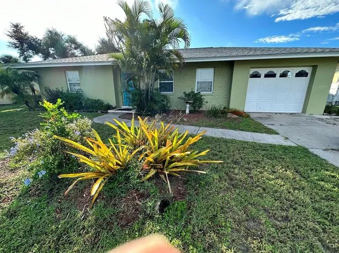 749 Hartford Dr NW, Port Charlotte, FL 33952 - MLS C7481418 for Rent
