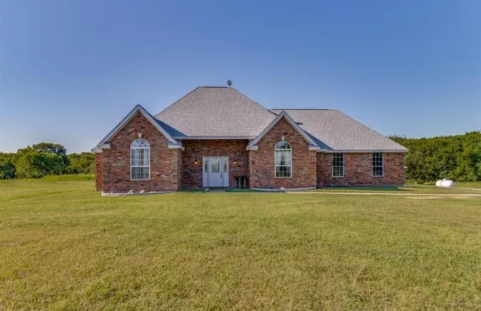 5527 Farm Market 1562, Leonard, TX 75452 for Sale