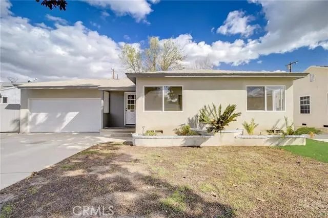 7734 Etiwanda, Reseda CA 91335 for Sale