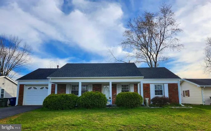 10 Gardenbrook Lane, Willingboro, NJ 08046 for Rent