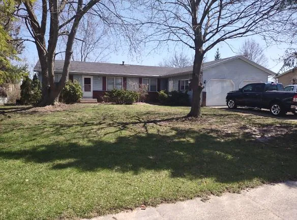 6120 Campus Park Dr SE - Grand Rapids, MI 49508 - Home For Rent