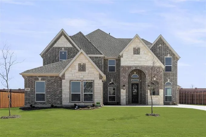 499 Agape Dr, Haslet, TX 76052 for Sale