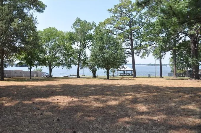 1003 Corydon Dr, Huffman, TX 77336 for Sale