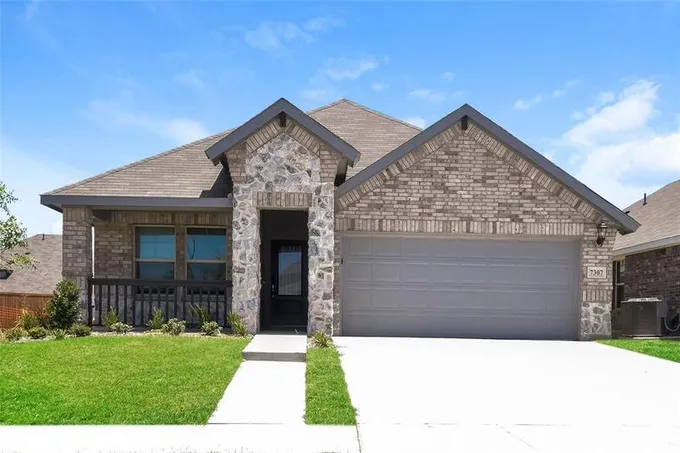 7307 Village Falls Lane, Royse City, TX 75189 for Rent