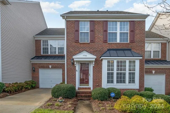14542 GREENPOINT LN, Huntersville, NC 28078 Townhouse For Sale  MLS# 4102956
