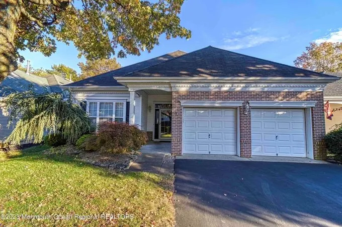 57 Goldensprings Drive, Lakewood, NJ 08701 for Sale