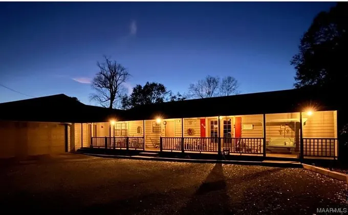 Camden, Wilcox County, AL Lakefront Property, Waterfront Property, House for sale Property ID: 418770179
