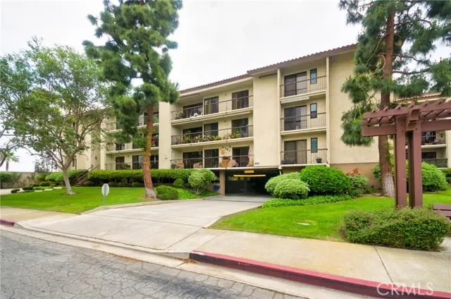 13601 Del Monte 49A M17, Seal Beach CA 90740 for Sale