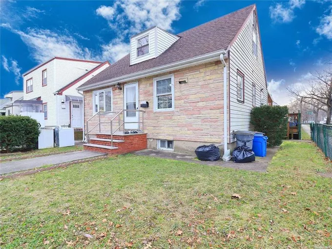 Flushing, Queens County, NY House for sale Property ID: 418572643