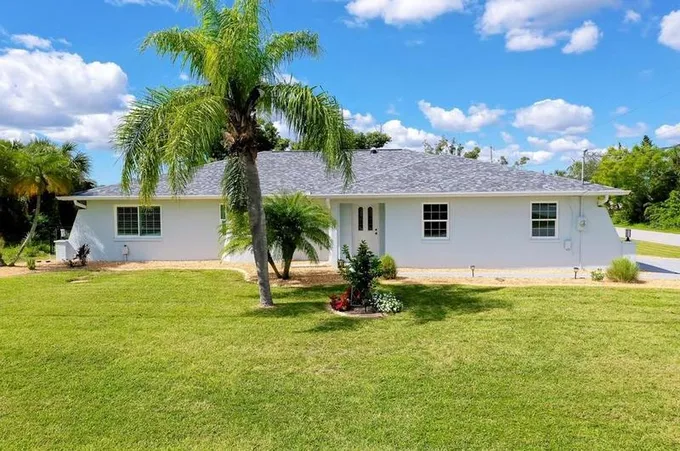 4081 Flamingo Blvd, Port Charlotte, FL 33948 - MLS A4586685 for Sale