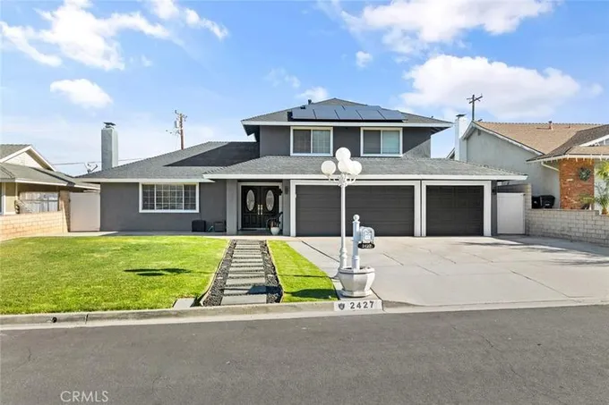 2427 Monterey Peninsula Drive, Corona, CA 92882 for Sale