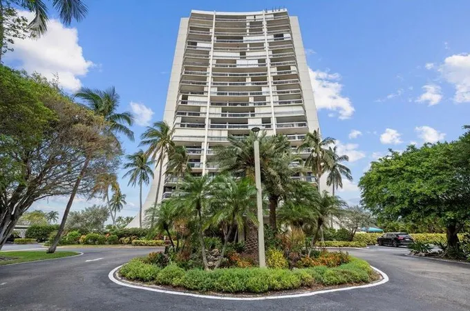 2400 Presidential Way #1204, West Palm Beach, FL 33401 - MLS RX-10957417 for Sale