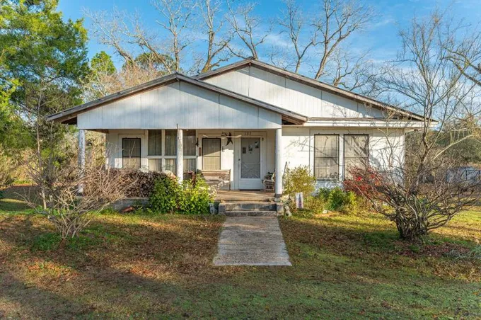 Laurel Hill, Walton County, FL Lakefront Property, Waterfront Property, House for sale Property ID: 418693677
