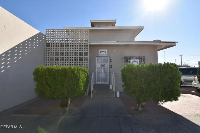 1512 Yandell Drive, El Paso, TX 79902 for Sale