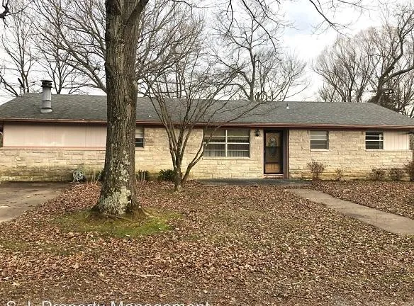 1378 Skelcher Blvd - Makanda, IL 62958 - Home For Rent