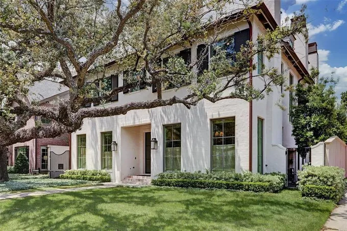 3800 Olympia Dr, Houston, TX 77019 for Sale