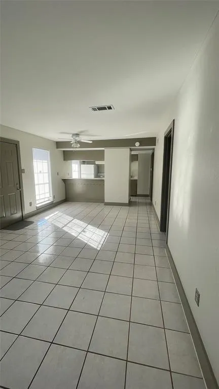 1042 West Village Court, Unit C, Pasadena, TX 77506 for Rent