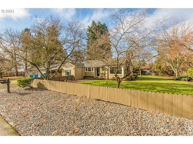 8700 SE PATTERSON PL, Vancouver WA 98664 for Sale