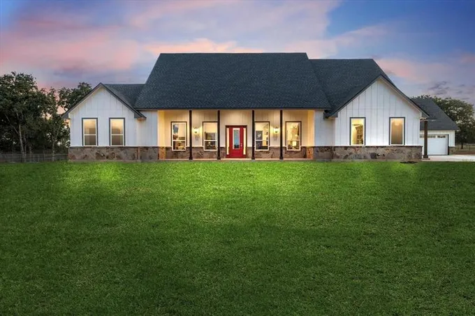 8890 Fm 902, Collinsville, TX 76233 for Sale