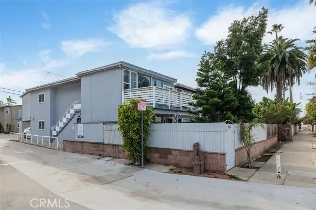 134 Montreal, Playa del Rey CA 90293 for Sale