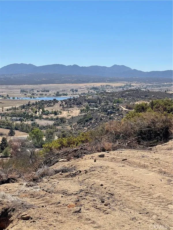 899 Lake Canyon Drive, Aguanga, CA 92536 for Sale