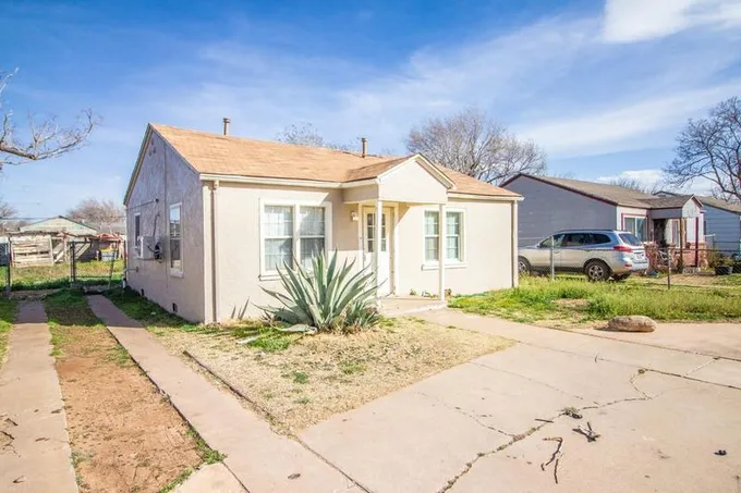 105 Vernon Avenue, Lubbock, TX 79415 for Sale