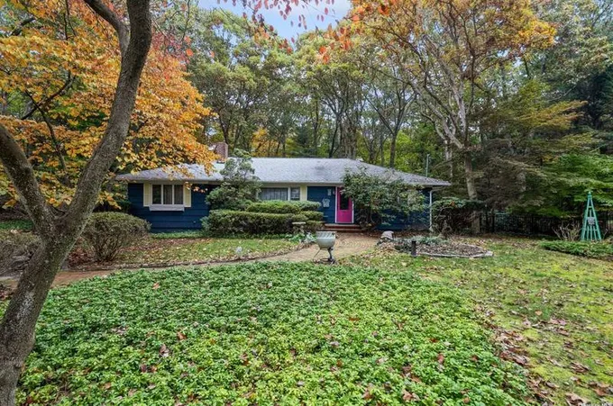 73 Stony Hill Path, Smithtown, NY 11787 - MLS 3515000 for Sale