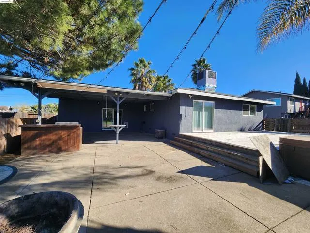 5543 Sandmound Blvd, Oakley CA 94561 for Sale