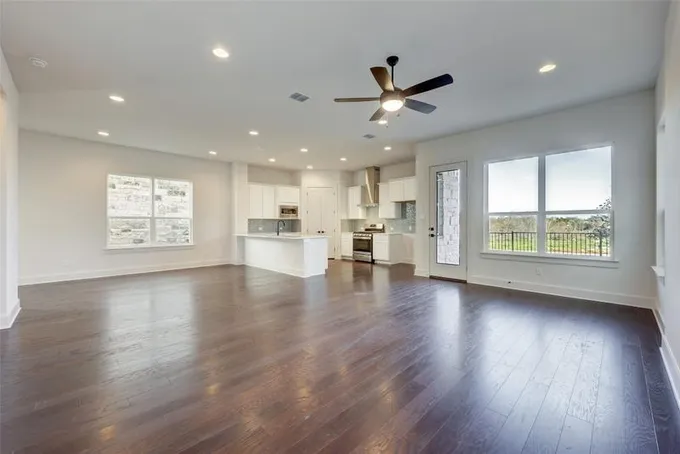 1531 North Red Bud Lane, Unit 40, Round Rock, TX 78665 for Sale