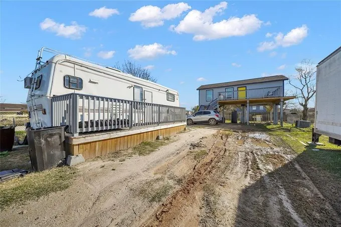 4803 Crane St, Hitchbird, TX 77563 for Sale