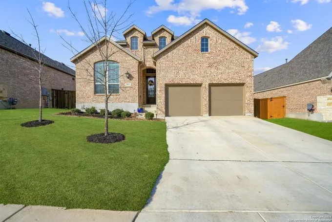 9811 Kremmen Pl, Boerne, TX 78006 for Sale