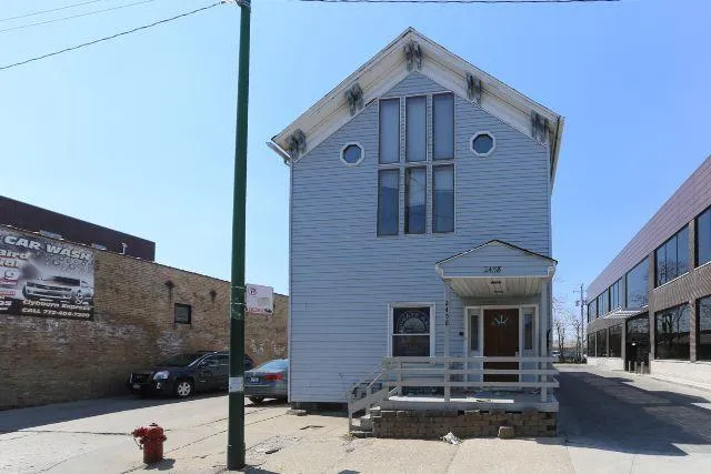 2458 North Clybourn Avenue, Unit 2R, Chicago, IL 60614 for Rent