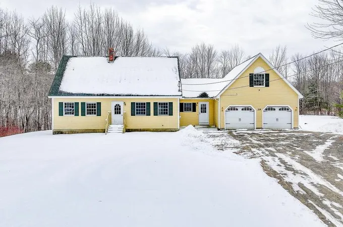 39 Tarybelu Ln, China, ME 04358 - MLS 1581043 for Sale