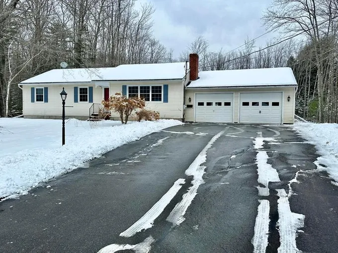 11 Corbett Ln, Winslow, ME 04901  MLS# 1581357 for Sale