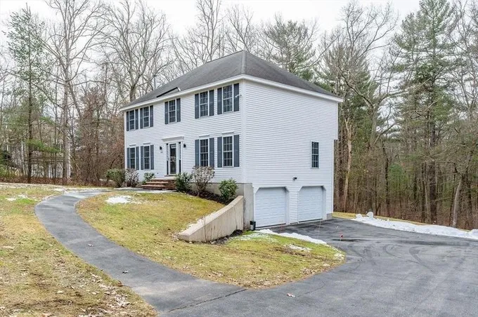 Dracut, Middleinteraction County, MA House for sale Property ID: 418896750