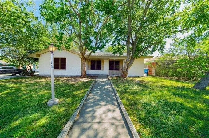 1212 Starlite Dr, Portland, TX 78374 for Sale