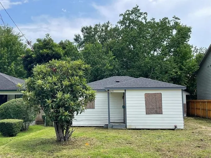 4630 Larkspur St, Houston, TX 77051 for Sale