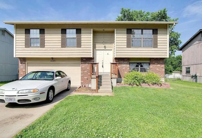 Lombard, IMPERIAL, MO 63052  619601795 for Sale