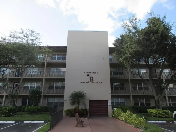 850 Southwest 133rd Terrace, Unit 214B, Pembroke Pines, FL 33027 for Sale