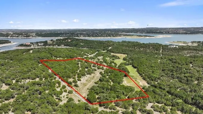 212 S Angel Light Dr, Spicewood, TX 78669 for Sale